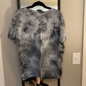 Tye dye men’s shirt sleeve graphic Tee!